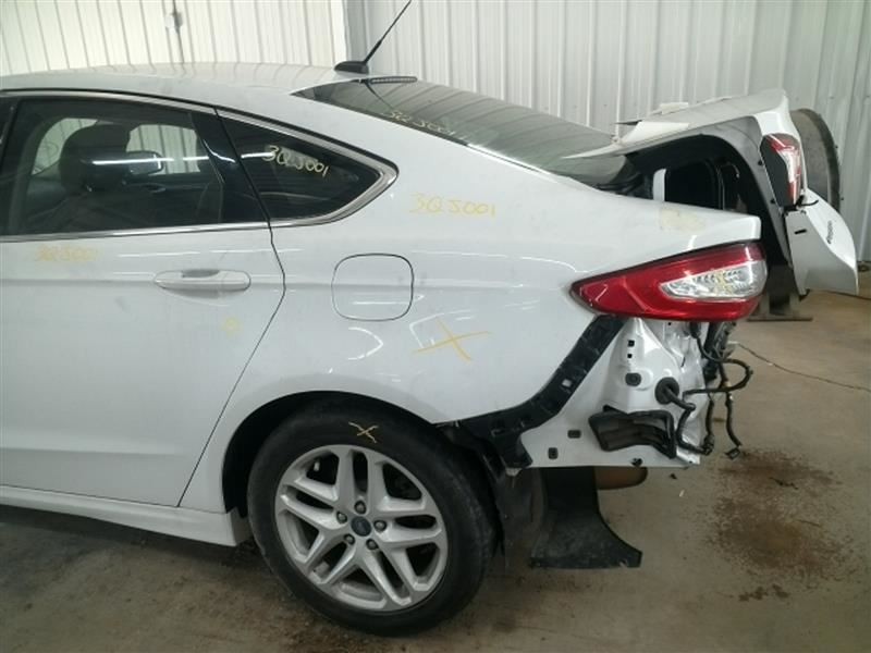 FUSION 2014 High Mounted Stop Light 104699486