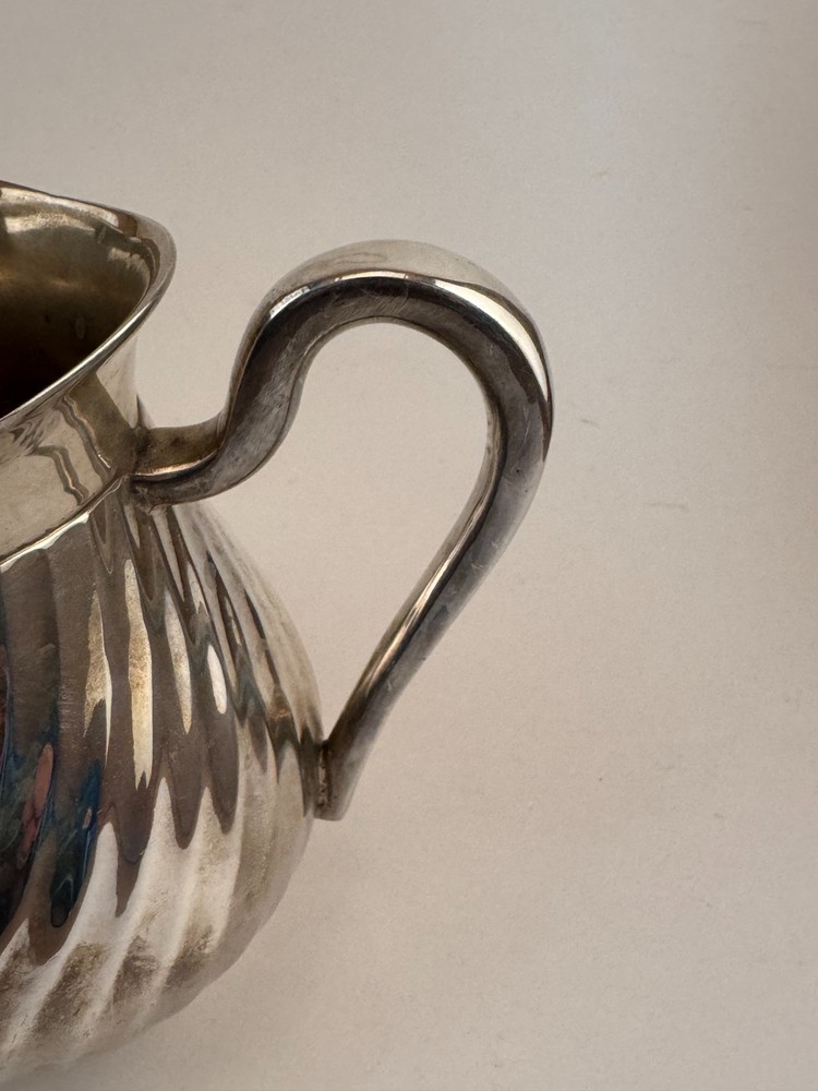 Heavyweight Silverplate Small 21 oz. Water Pitcher Curve Handle Ice Lip Swirl
