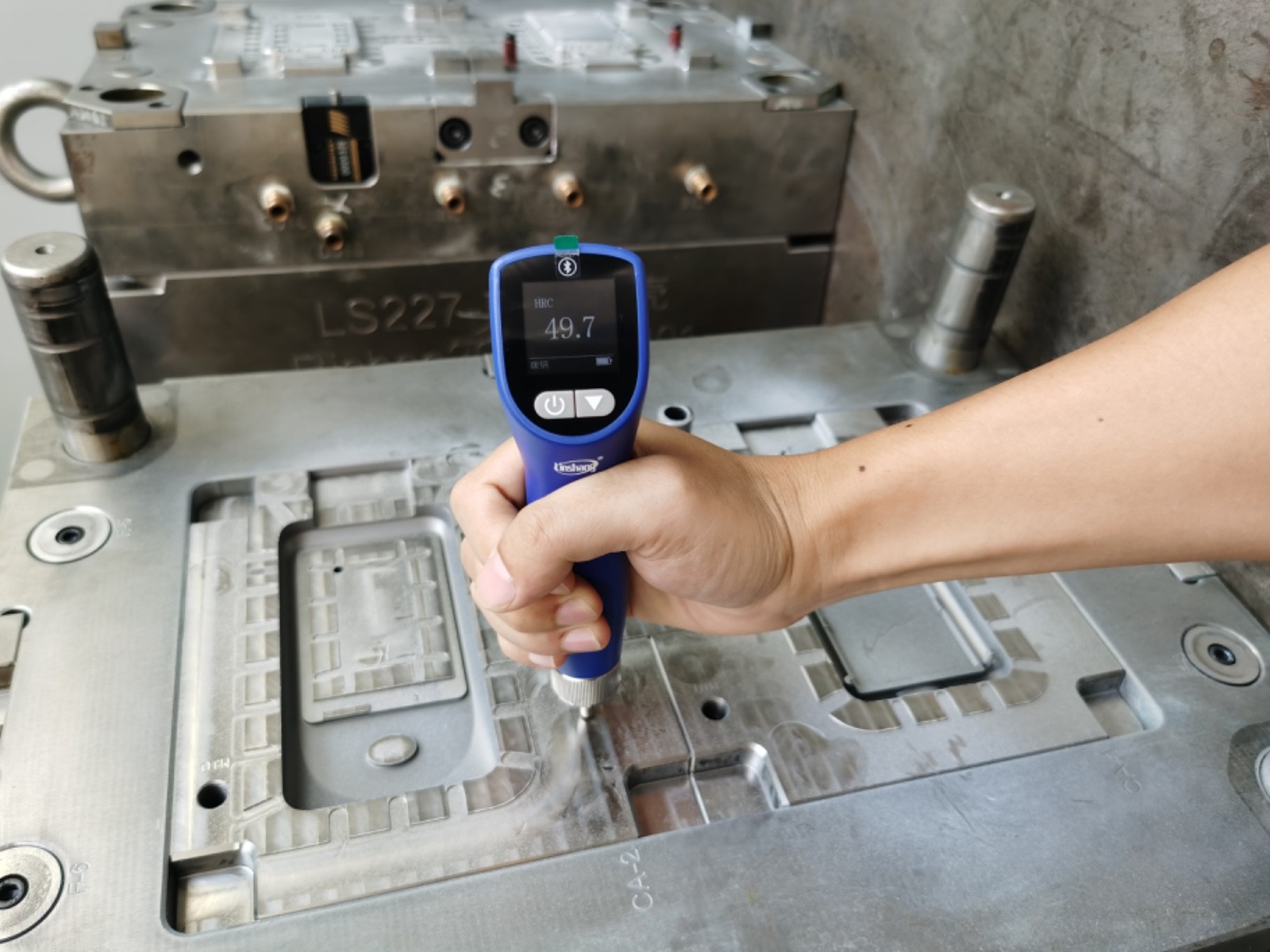 Ultrasonic Hardness Testercan ltrasonic contact impedance method to measure vari