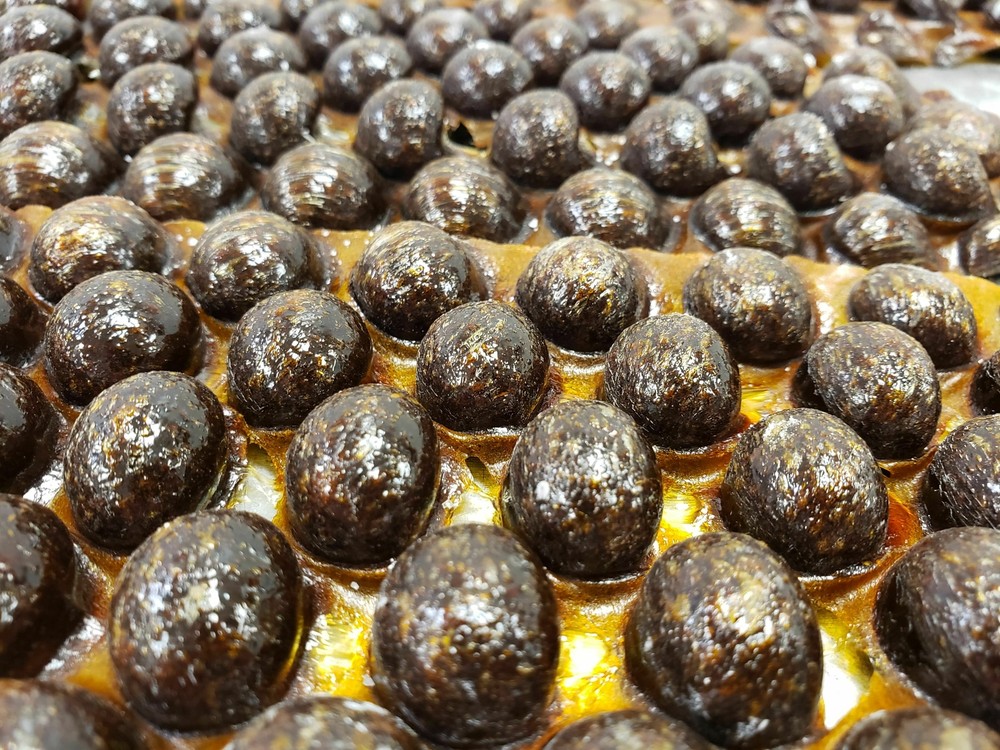 Molasses Hard Candy Drops 4.5 Ounces