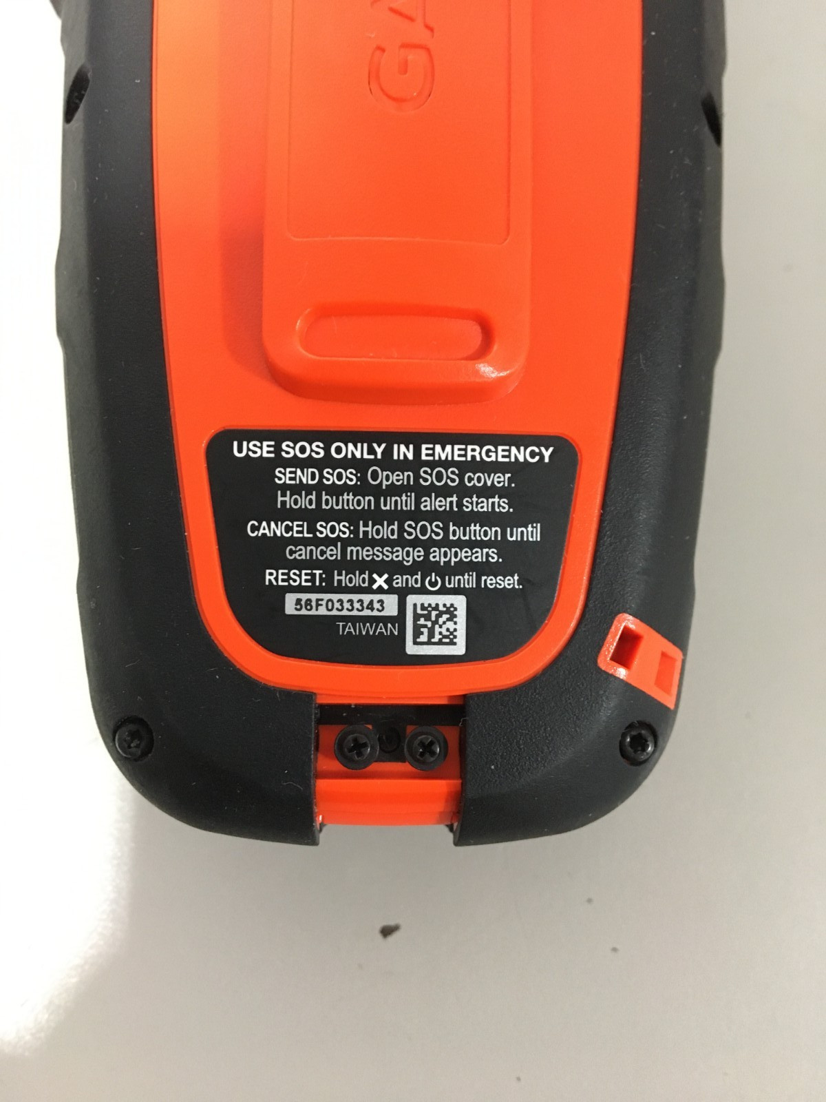 Garmin inReach Explorer Plus Handheld Satellite Communicator + Charger