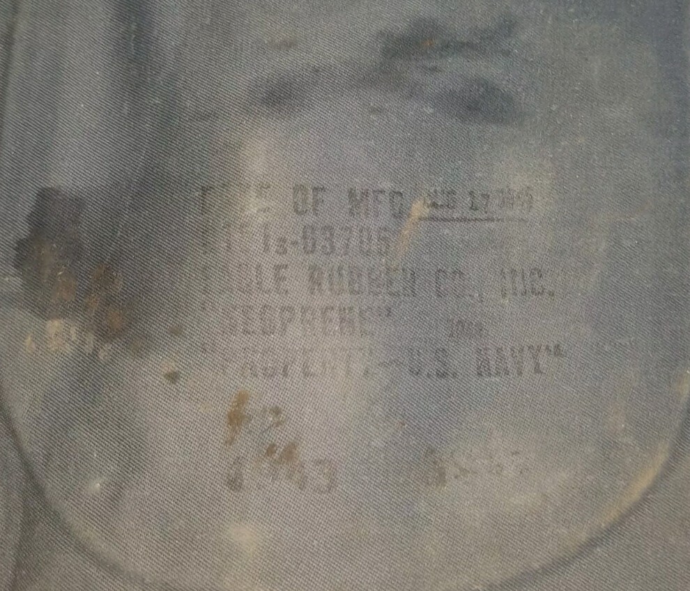 Id'd US Navy Pneumatic Life Vest Eagle Rubber Company 1943/1945 NeoPrene