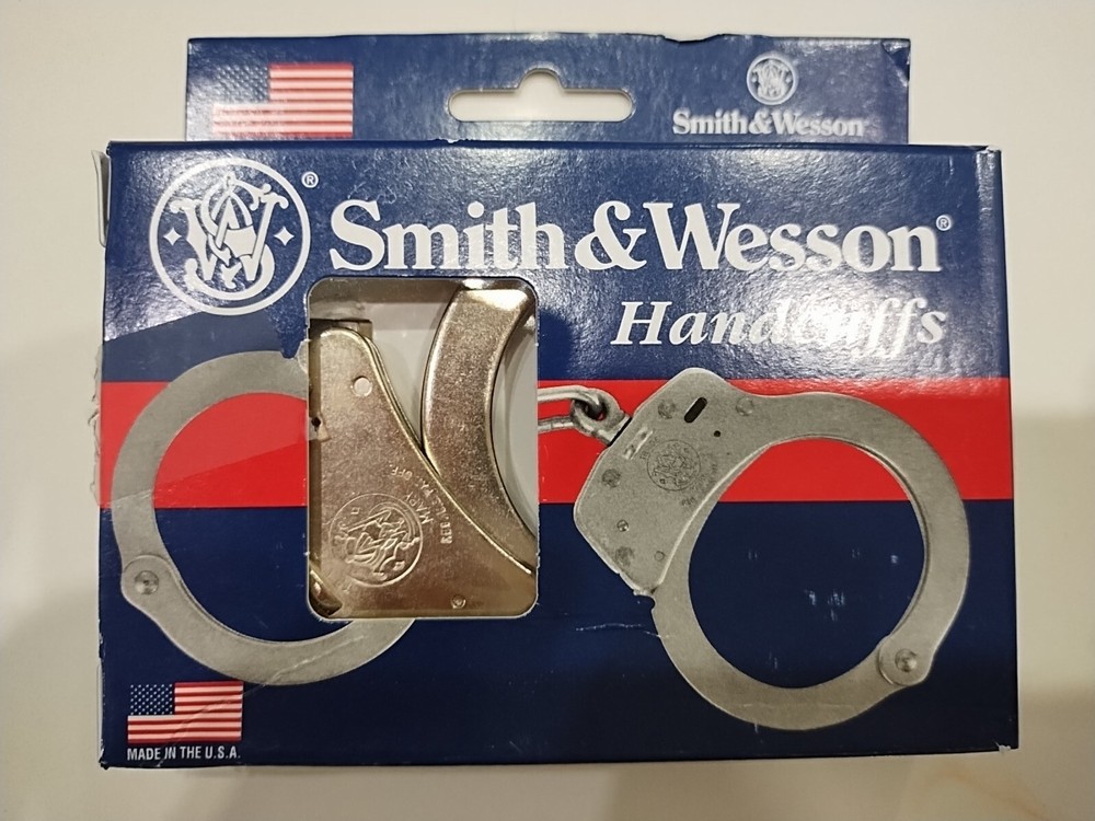 New Smith & Wesson Model 100-1 Handcuffs Nickel
