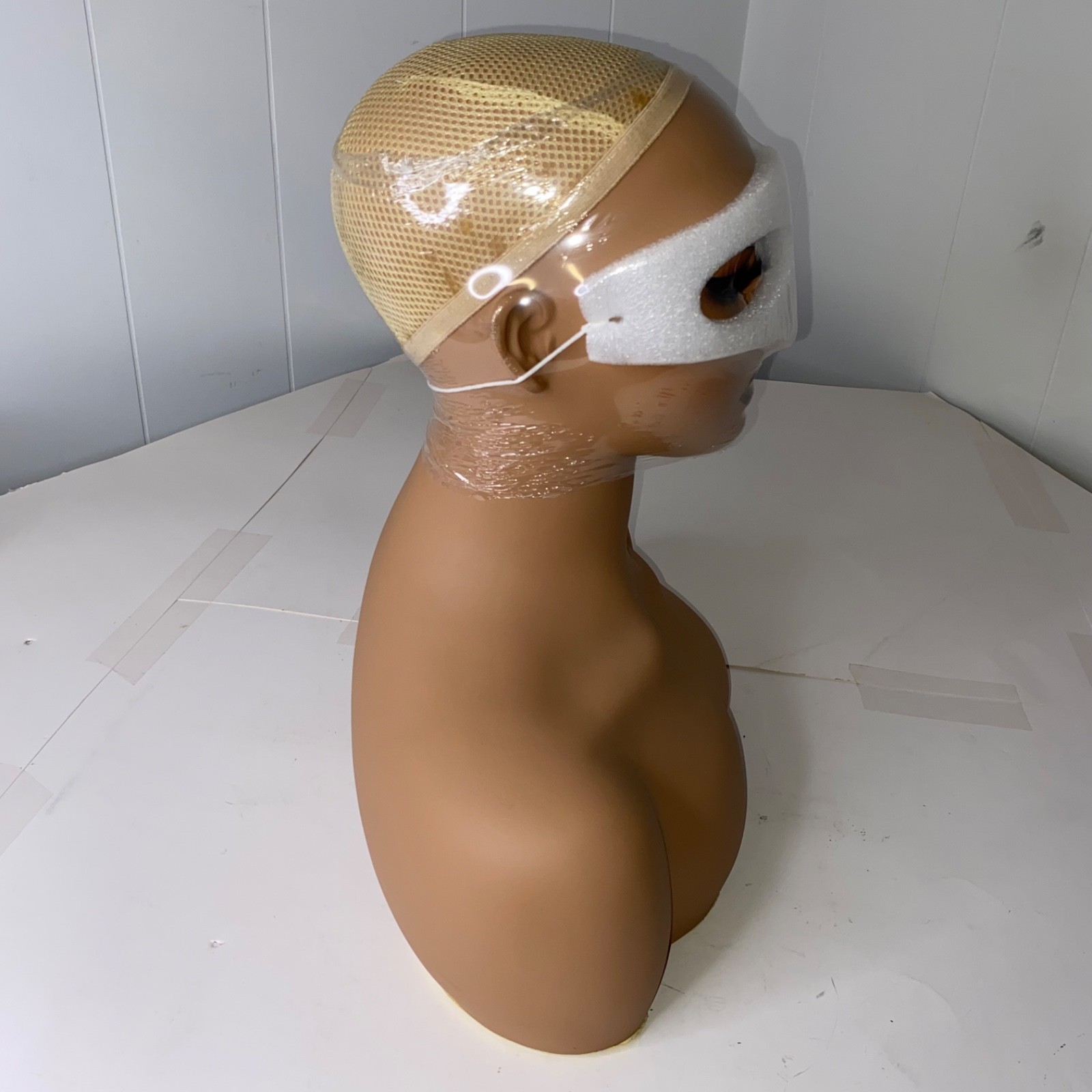 Realistic 17 Inch PVC Mannequin Head with Shoulders Upper Body Female New