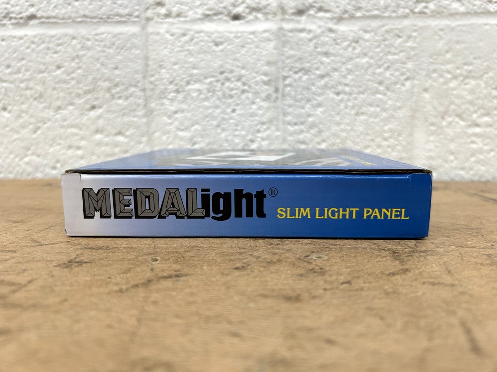 Medalight LP-100N Ultra-Thin LED Light Panel Negative and Slide Viewer