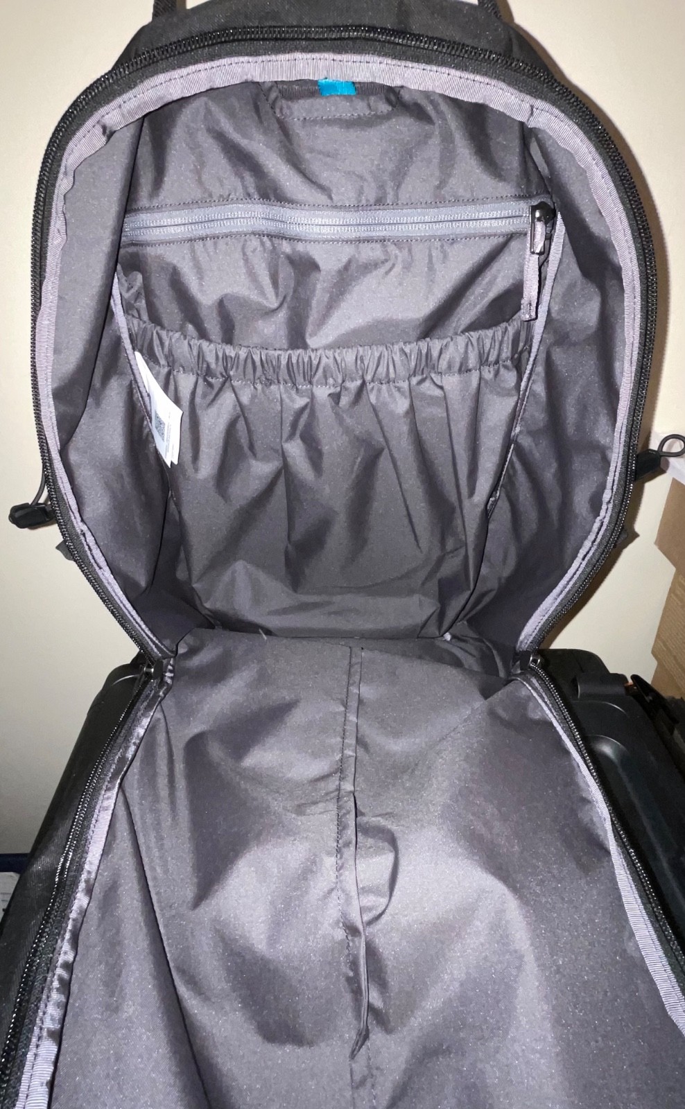 Black Arc'teryx Mantis 26L Backpack