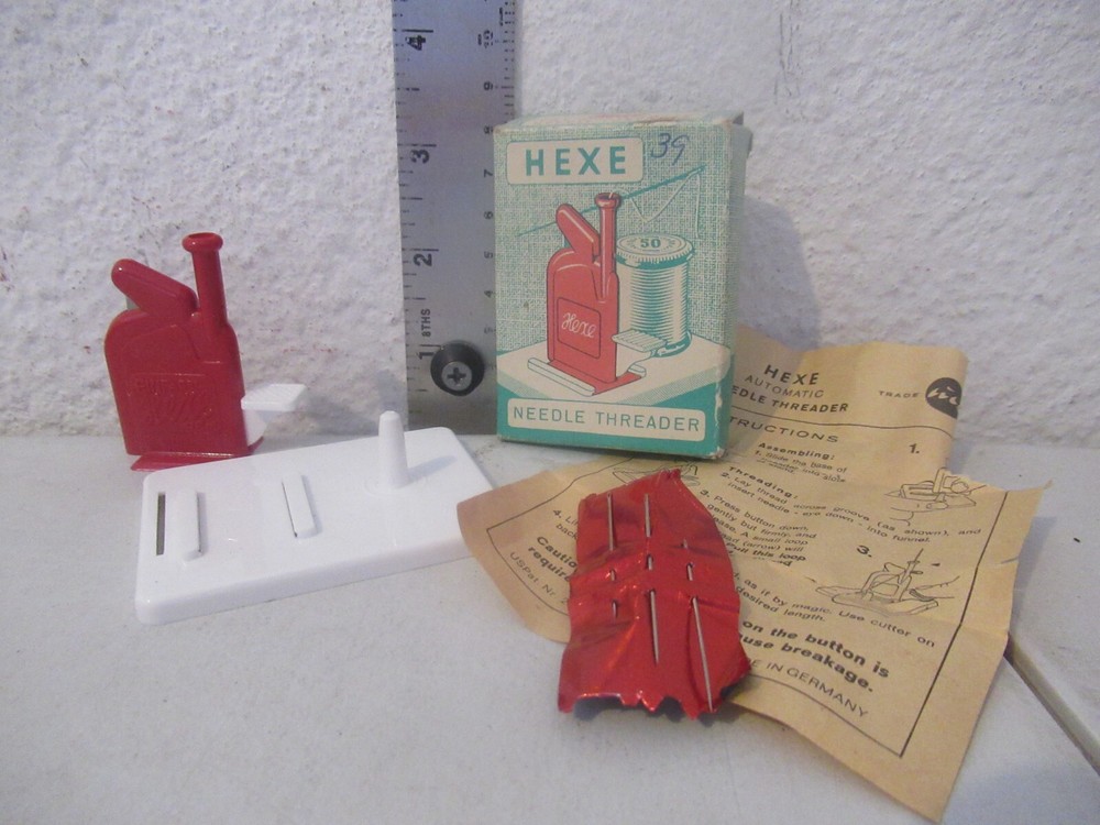 Vintage Hexe Needle Threader in box NICE