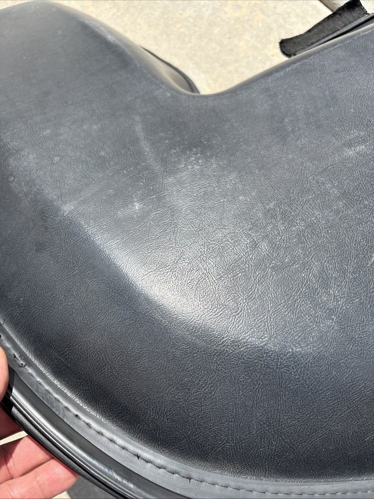 READ DESCRIPTION Celica Tonneau Used.