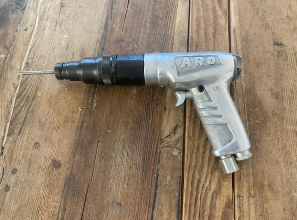 ARO 7908D Pneumatic Screwdriver for Industrial Use