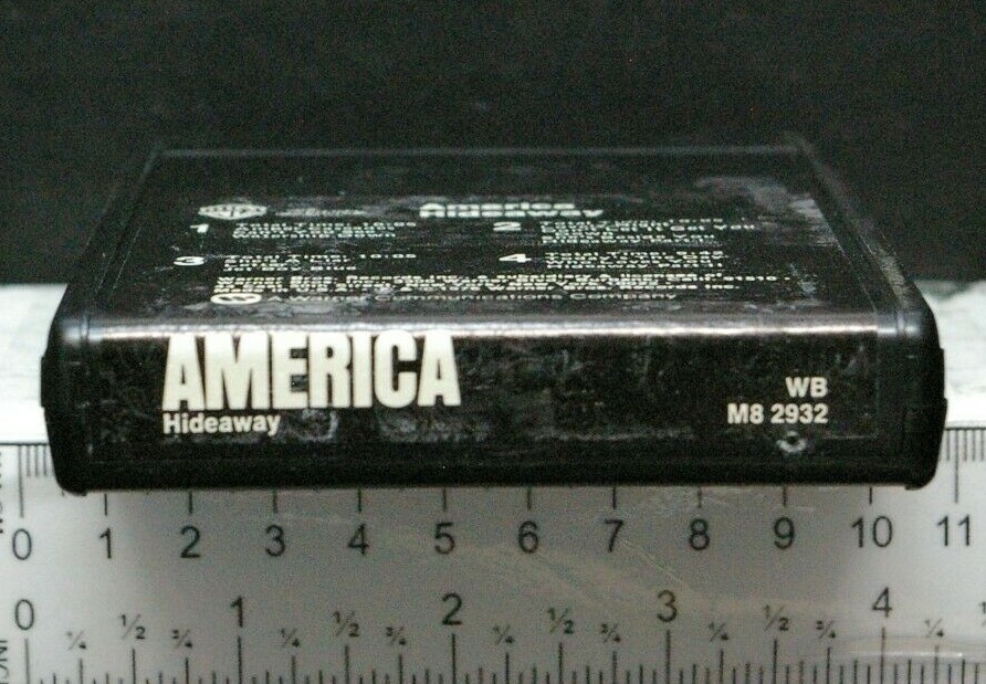 Americs: Hideaway, 8 track