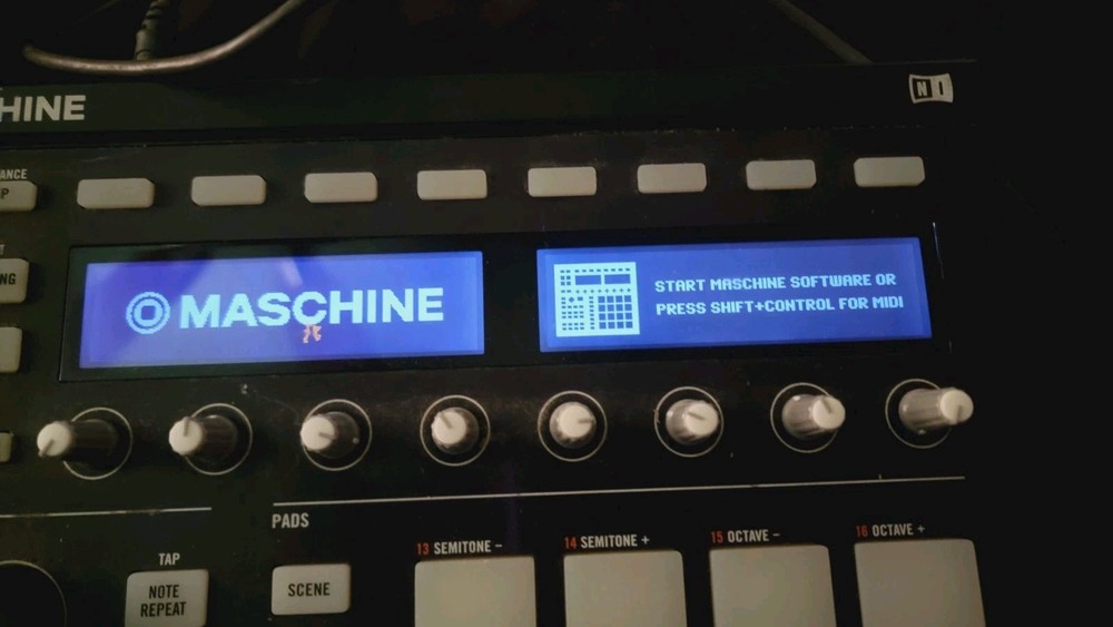 Native Instruments MASCHINE MK2 Black w/USB Cable – Power Tested Only.