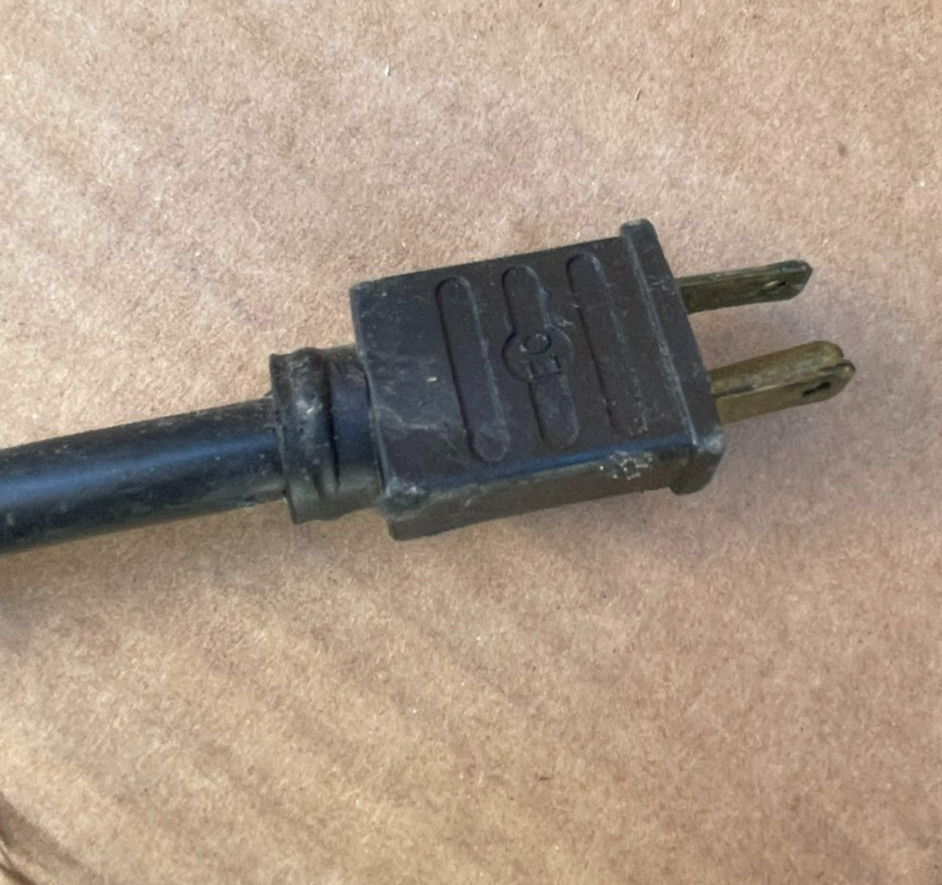 Eagle Countertop Deep Fryer 120V / 1800W / Model EF10-120