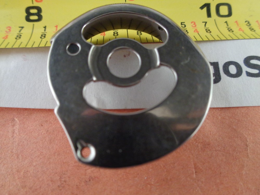 BOBBIN CASE CAP ASSEMBLY BROTHER LT2-B875 CP-G12MC(1)