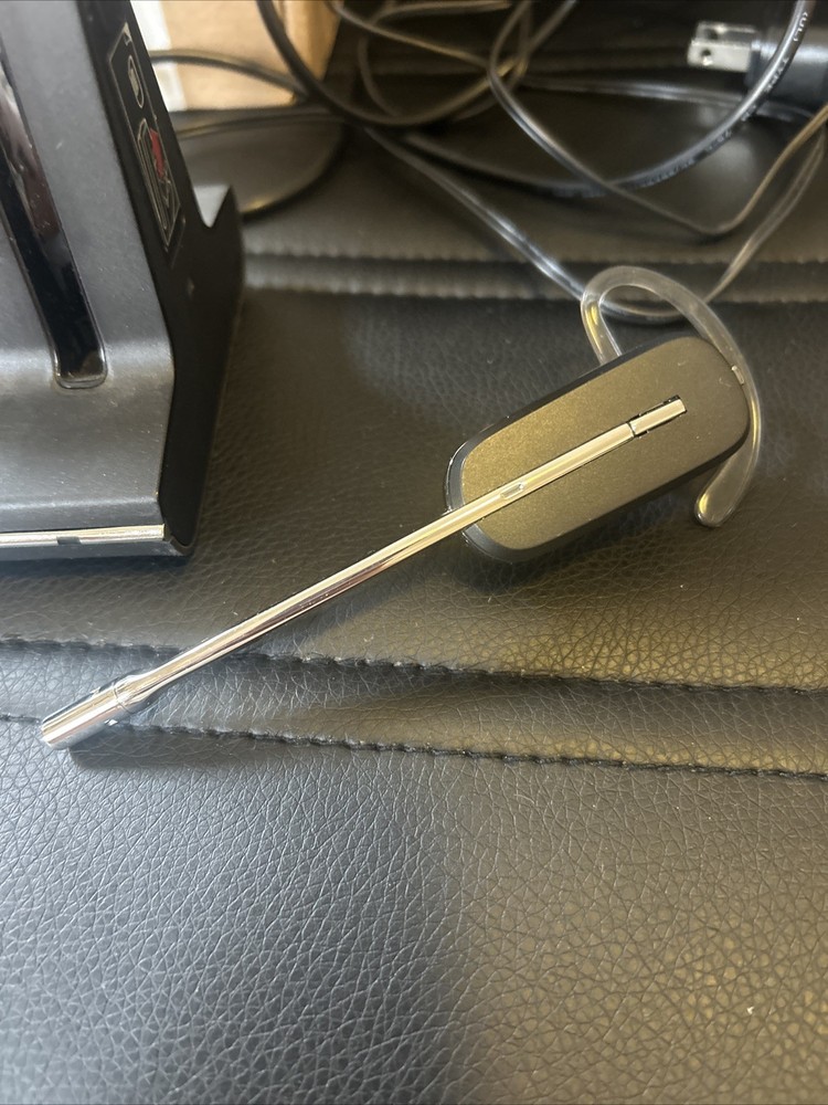 Plantronics Headset Multi Device Wireless System Savi 745 Untested Turns On