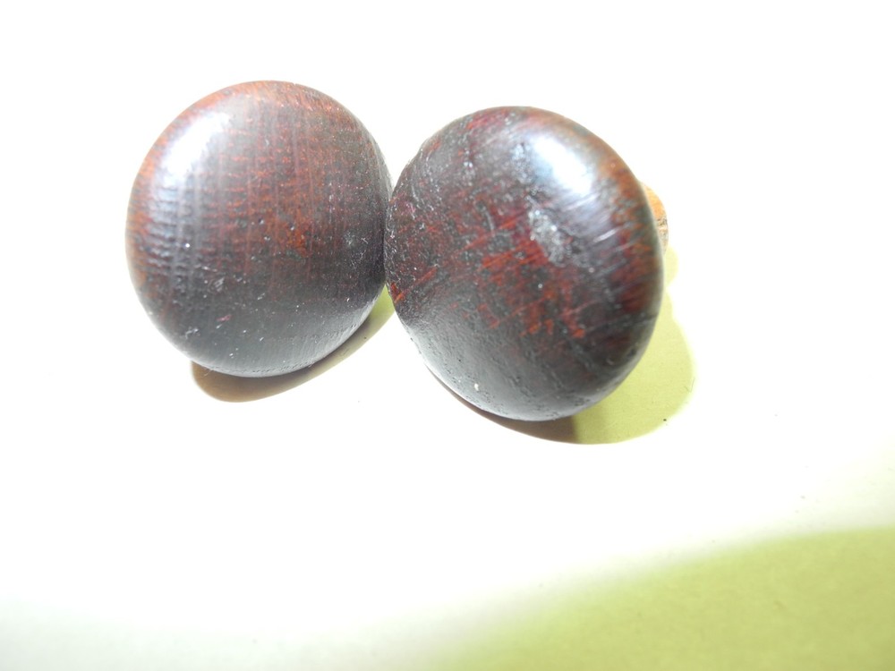 VINTAGE SINGER TREADLE SEWING MACHINE 2 PC SET OAK DRAWER KNOBS, FULL SIZE, DARK