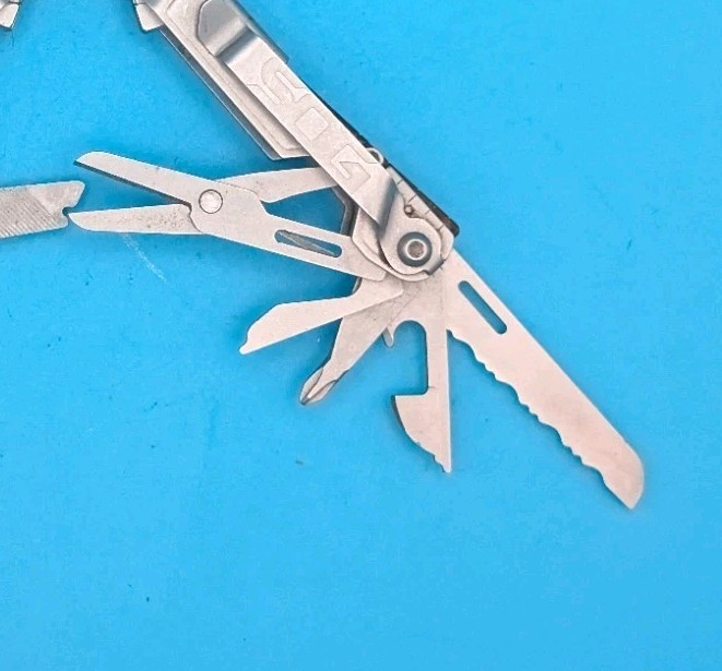 SOG PowerPint Tool Compact Lightweight Silver Multi-Tool!