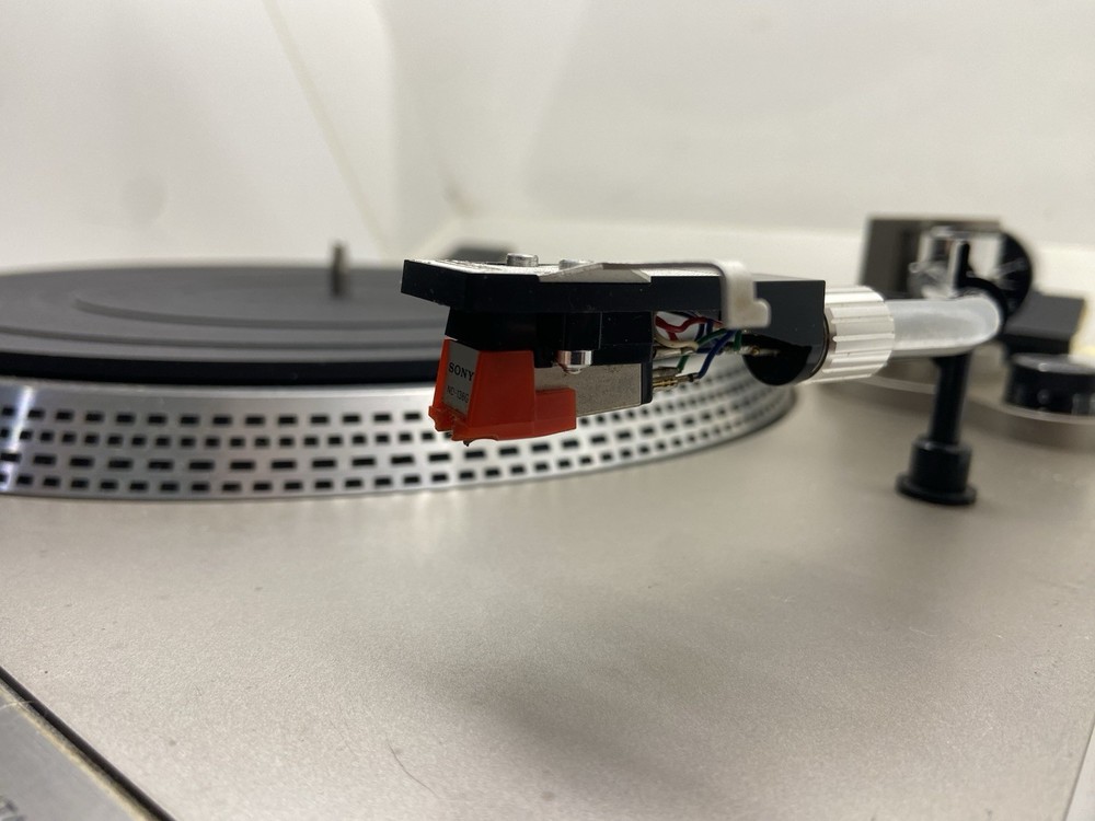 Sony PS-212 Direct Drive Turntable Bench Tested Working Missing Right Foot