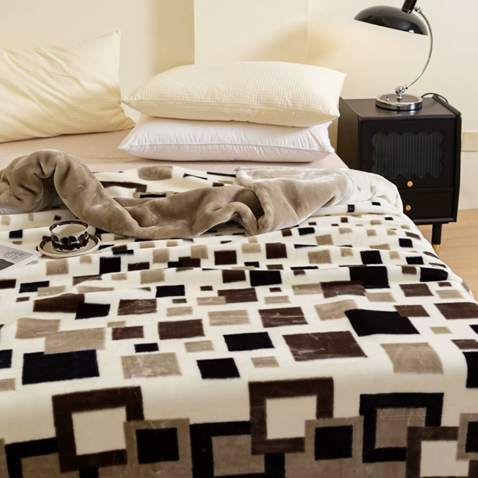 2-Ply Thick Heavy Fleece Blanket 8.8/13/15.4lb Printed Silky Soft Warm Blanket