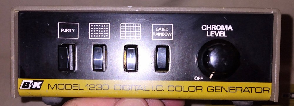 B&K Precision Model 1230 Digital IC Color Generator - Working!