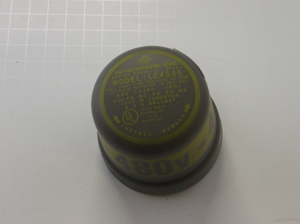 INTERMATIC LOCKING TYPE PHOTO CONTROL LC4535 1000W Watt