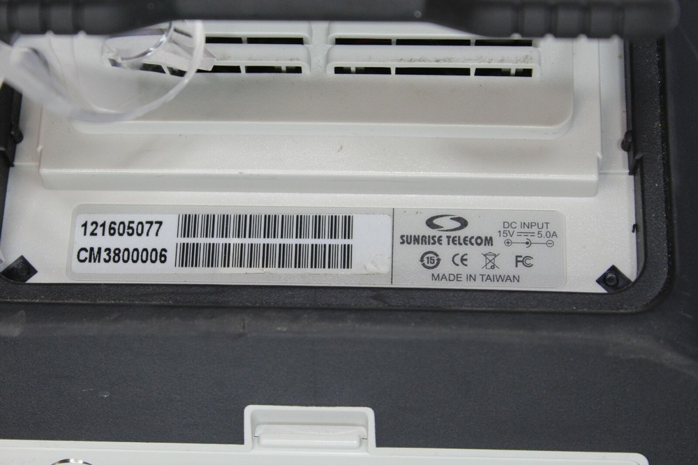 Sunrise Telecom CM3800 DOCSIS 3.0 Cable Modem Analyzer CM-3800 - Powers On