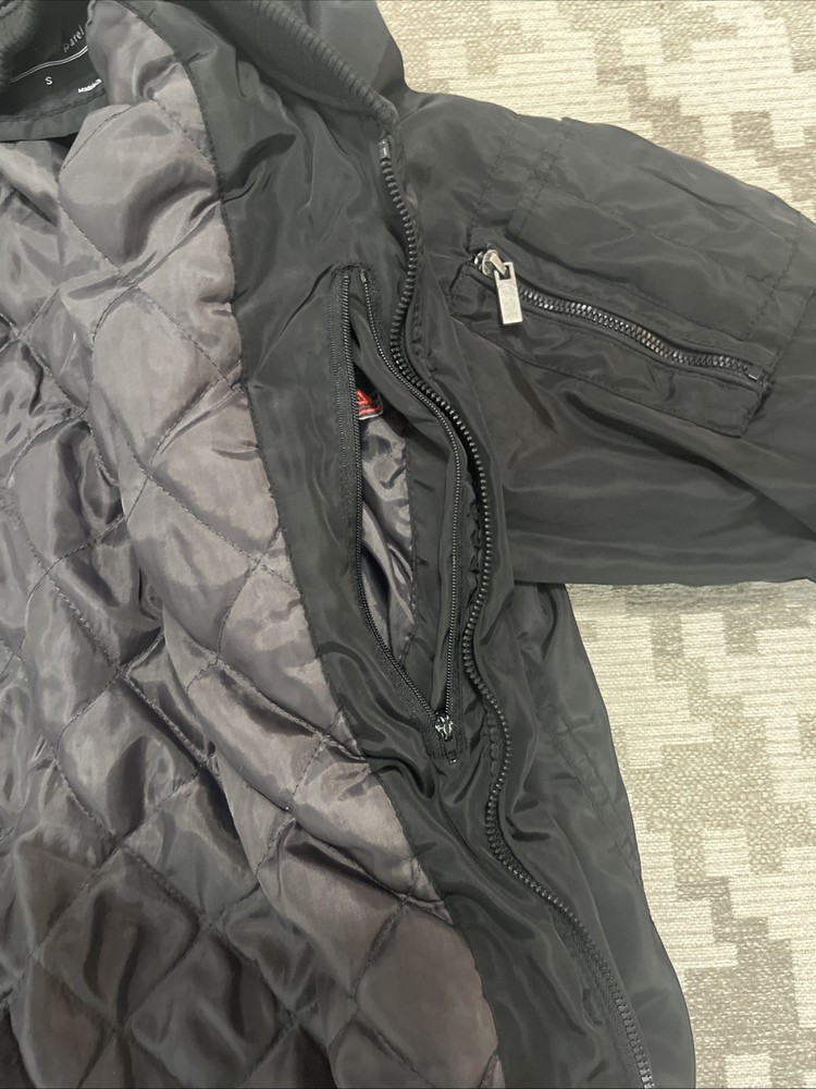 Fossa Apparel Snap-on Bomber Jacket Size Small