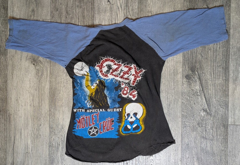 Ozzy Osbourne Bark At The Moon Concert Tee shirt 1984 Motley Crue Vintage