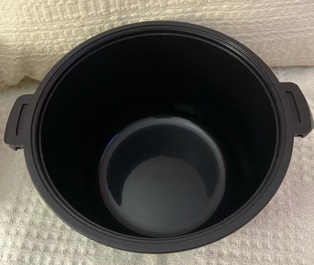 Pampered Chef Micro- Cooker