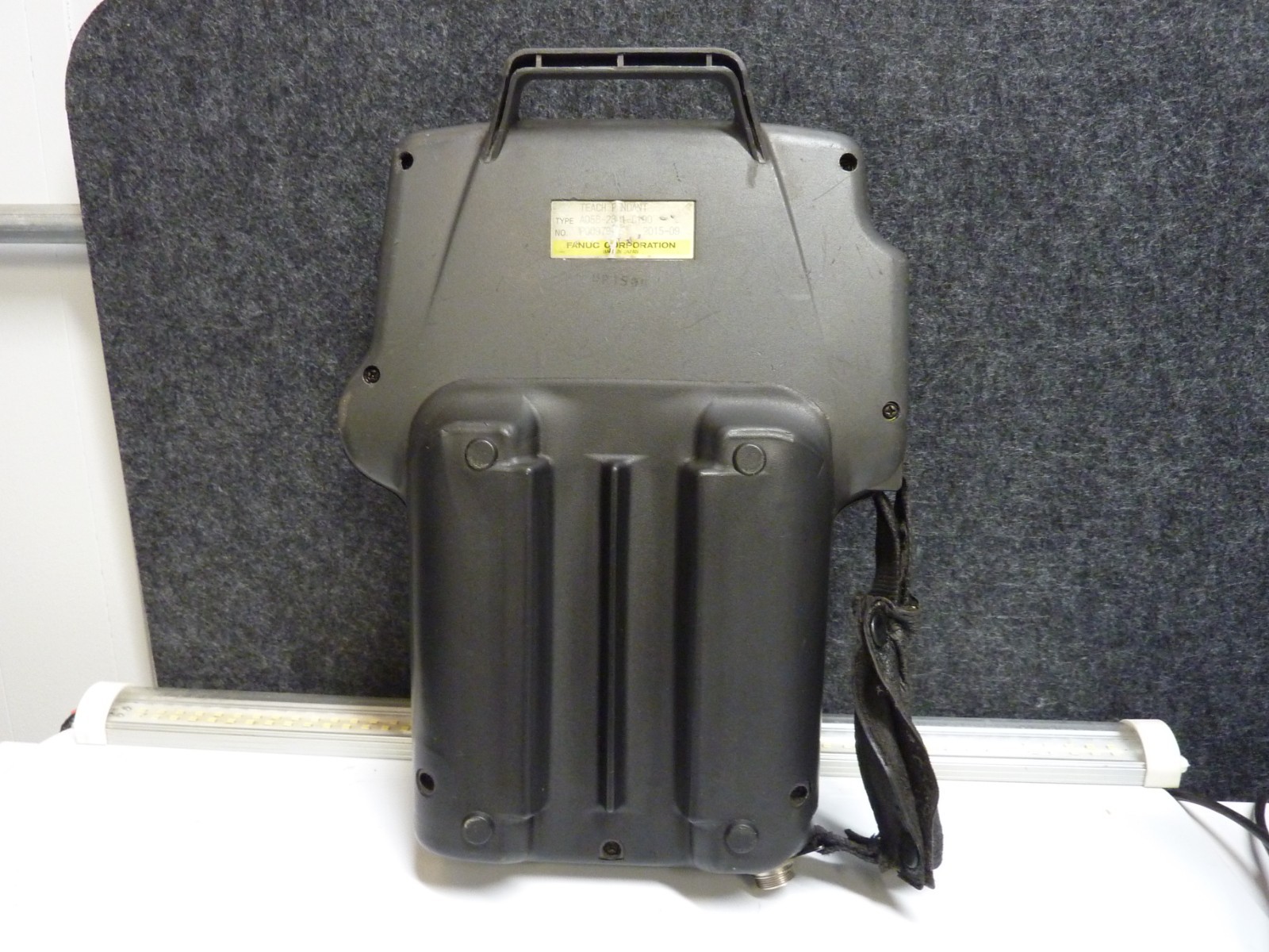 Fanuc A05B-2301-C190 Robot Teach Pendant Operator Interface Hand Control (31851)