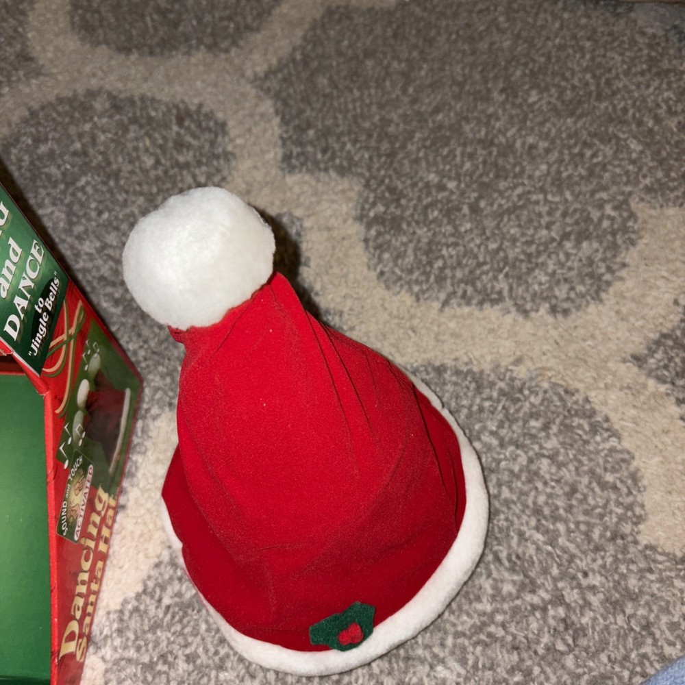 Dancing Santa Hat Does NOT Work