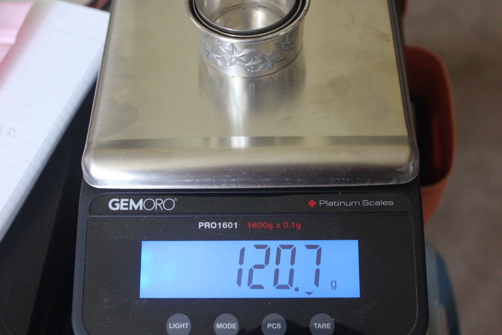 Pairpoint Mfg Co Collapsible Cup Quadruple Silver plate with Leather Case