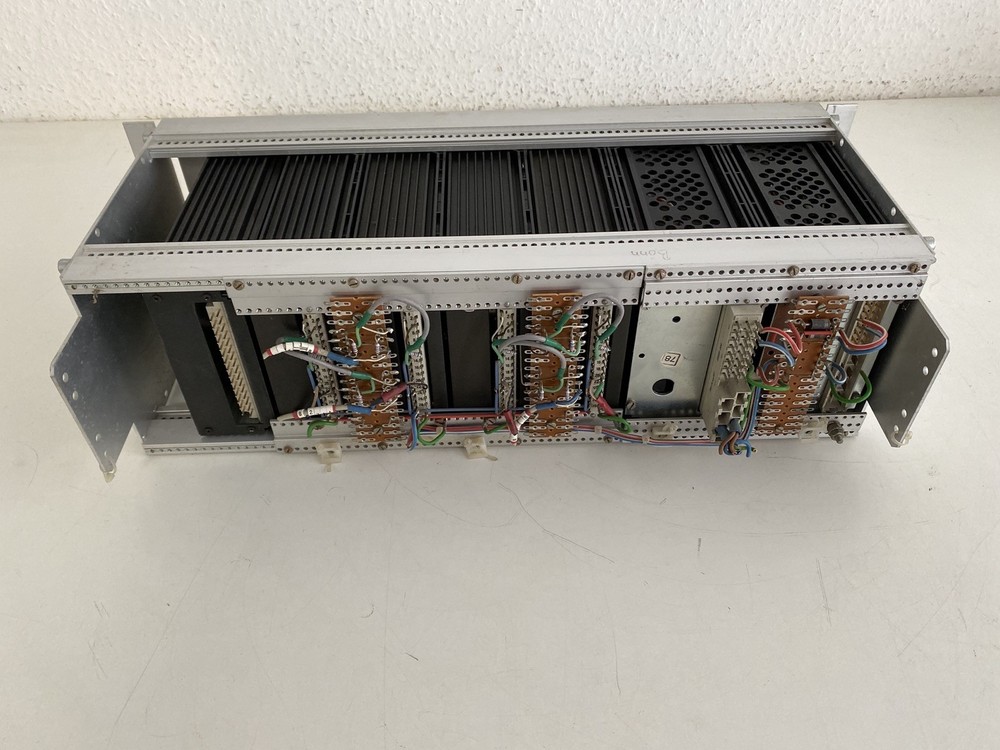 5x Tab V372/2 Amplifier Racked "Not Tested"