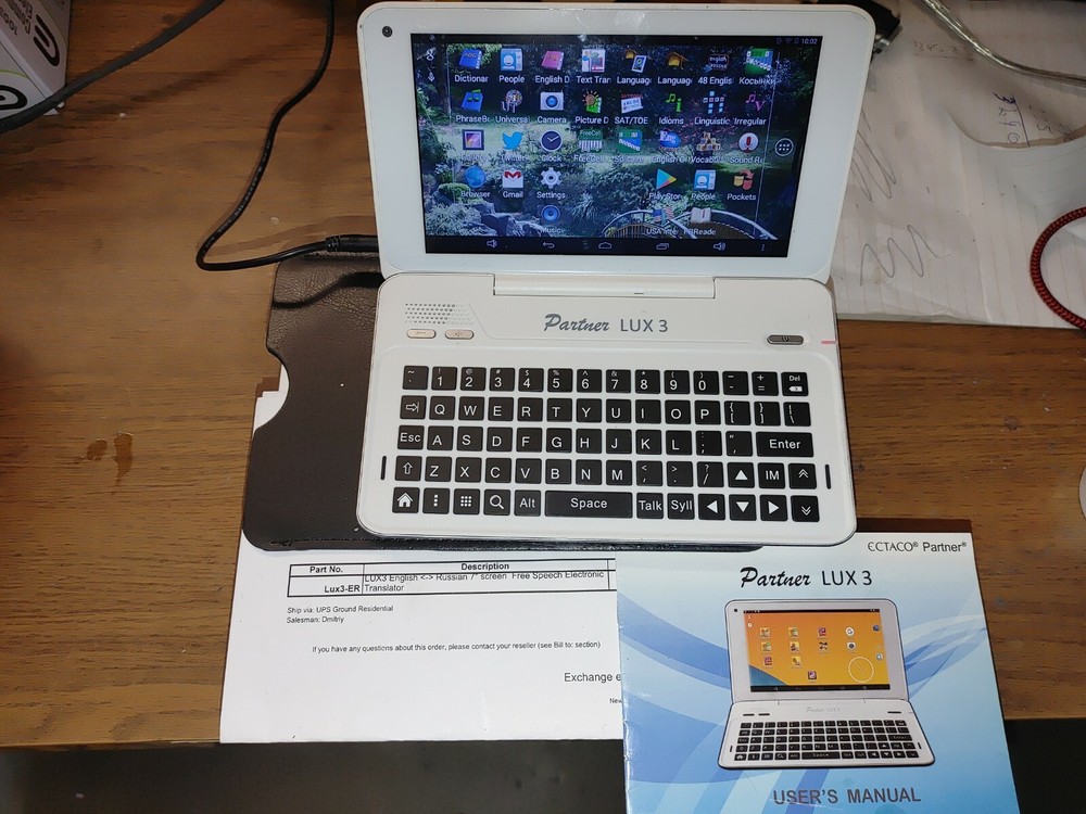 Partner Lux 3 Languages Electronic Dictionary and Free Speech Translator