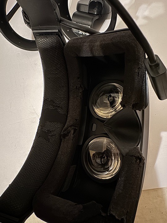 HP VR1000-100 Windows Mixed Reality (WMR) Headset with Controllers Combo
