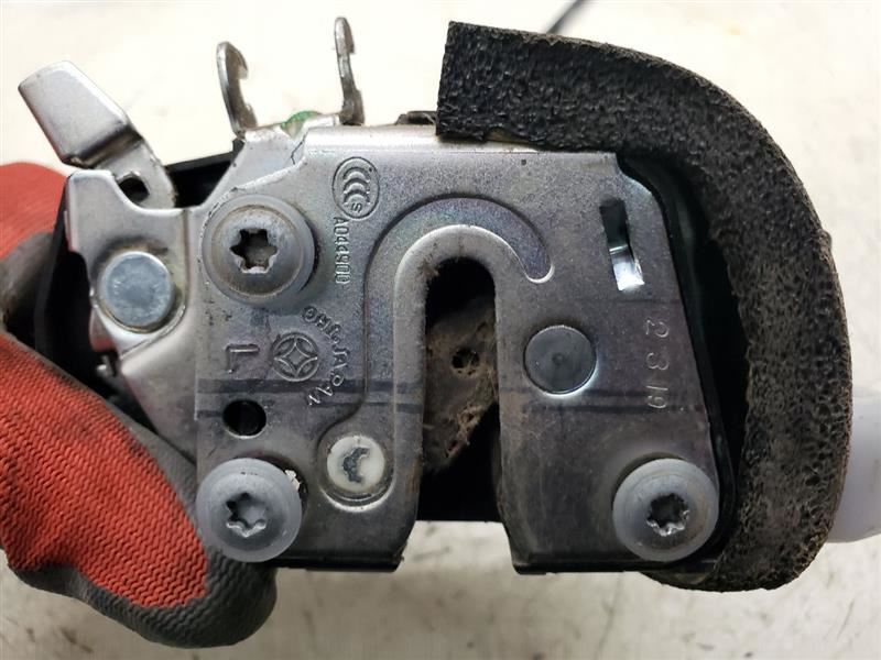 VERSA 2012 Keys/Latches/Locks 769492