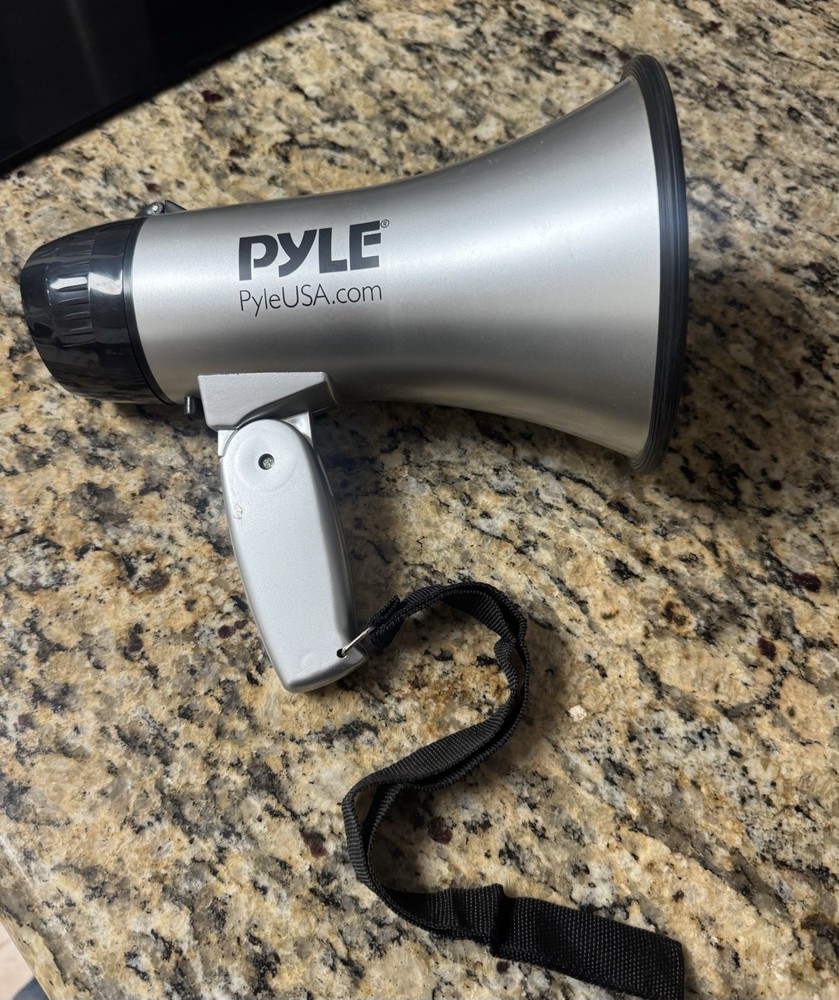 Pyle Megaphone Silver Handheld Speaker 1000 Yards Range