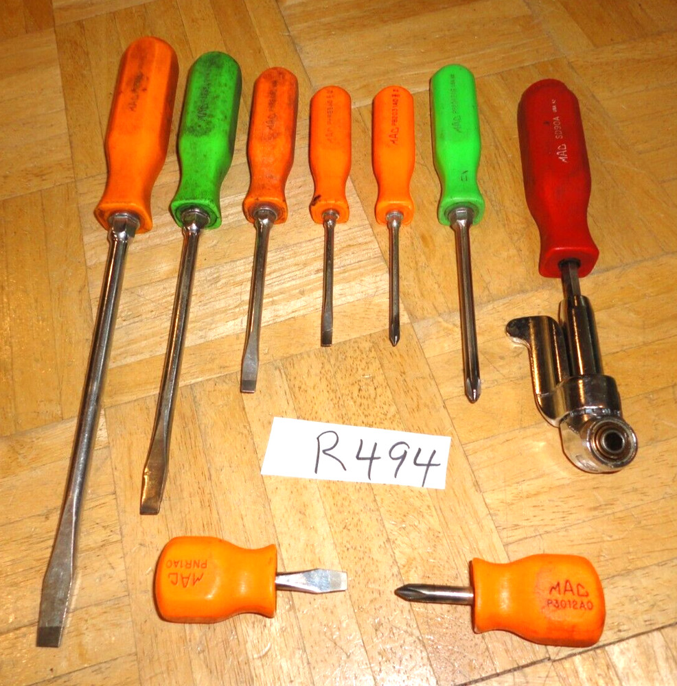MAC TOOLS 9 PIECE MULTI COLOR HANDLE HARD HANDLE MIXED SCREWDRIVER SET