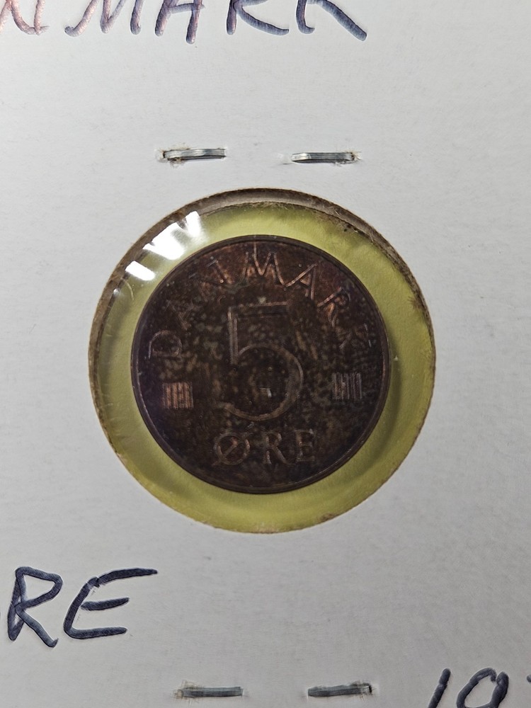 COINS - DENMARK - 5 ORE 1977