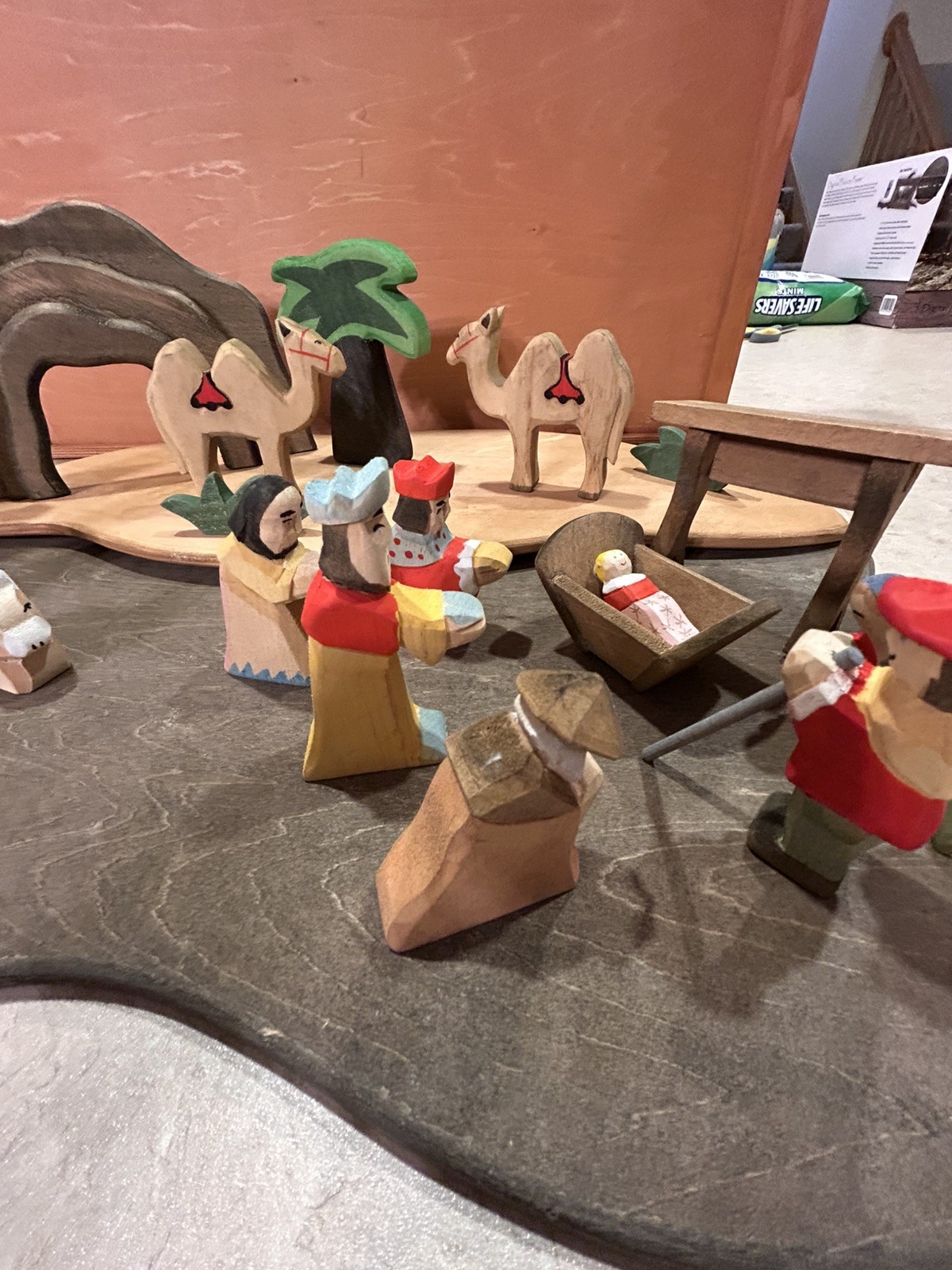 Maxim Woodland Fantasies Deluxe Nativity Set