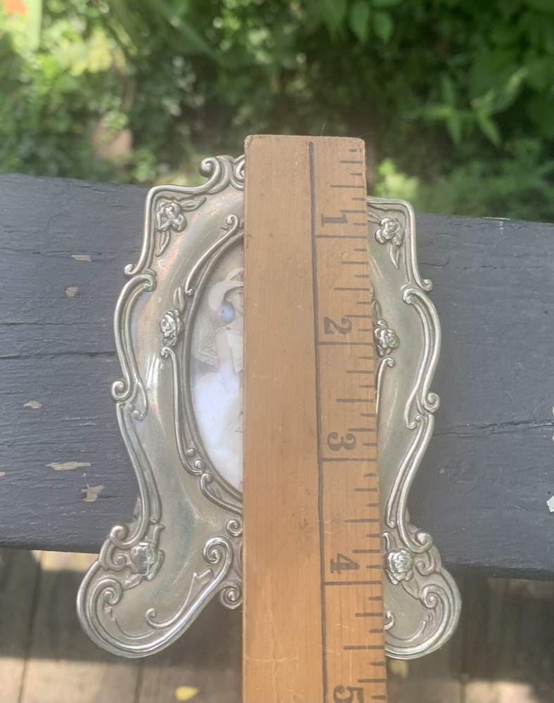 Silver Plated Made in Hong Kong Metal Mini Picture Frame Floral Motif Vintage