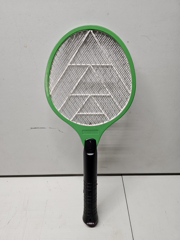 Rechargeable Electric Fly Swatter/Bug Zapper With Flash Light