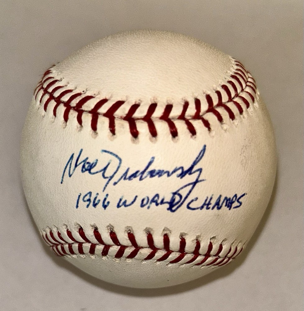 Moe Drabowsky Signed Bud Selig MLB baseball. Excellent