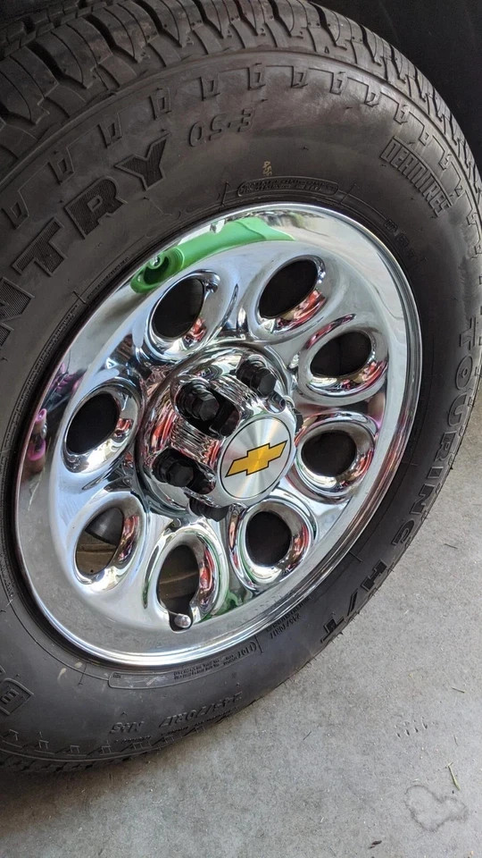 4PCS 6 LUGS SILVERADO 1500 TAHOE AVALANCHE CENTER WHEEL CAP HUB WITH YELLOW LOGO