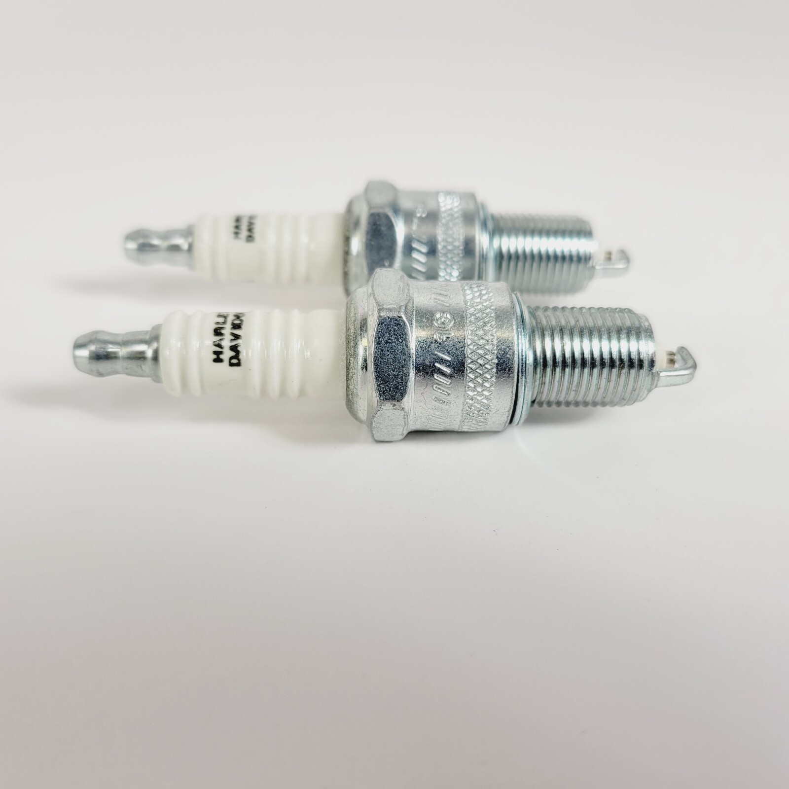 Harley Davidson OEM 78-99 Shovel Head & Evo Spark Plugs 5R6A 32342-04