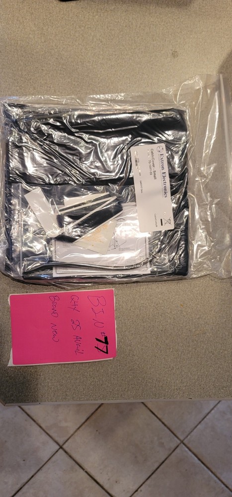 Extron 70-1080-03 Cable Cover - Small CableCubby