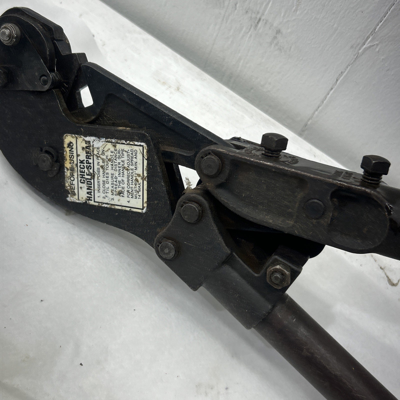 thomas and betts crimper. Ratcheting Crimper Tbm5 W/ Dies. Compression Crimper