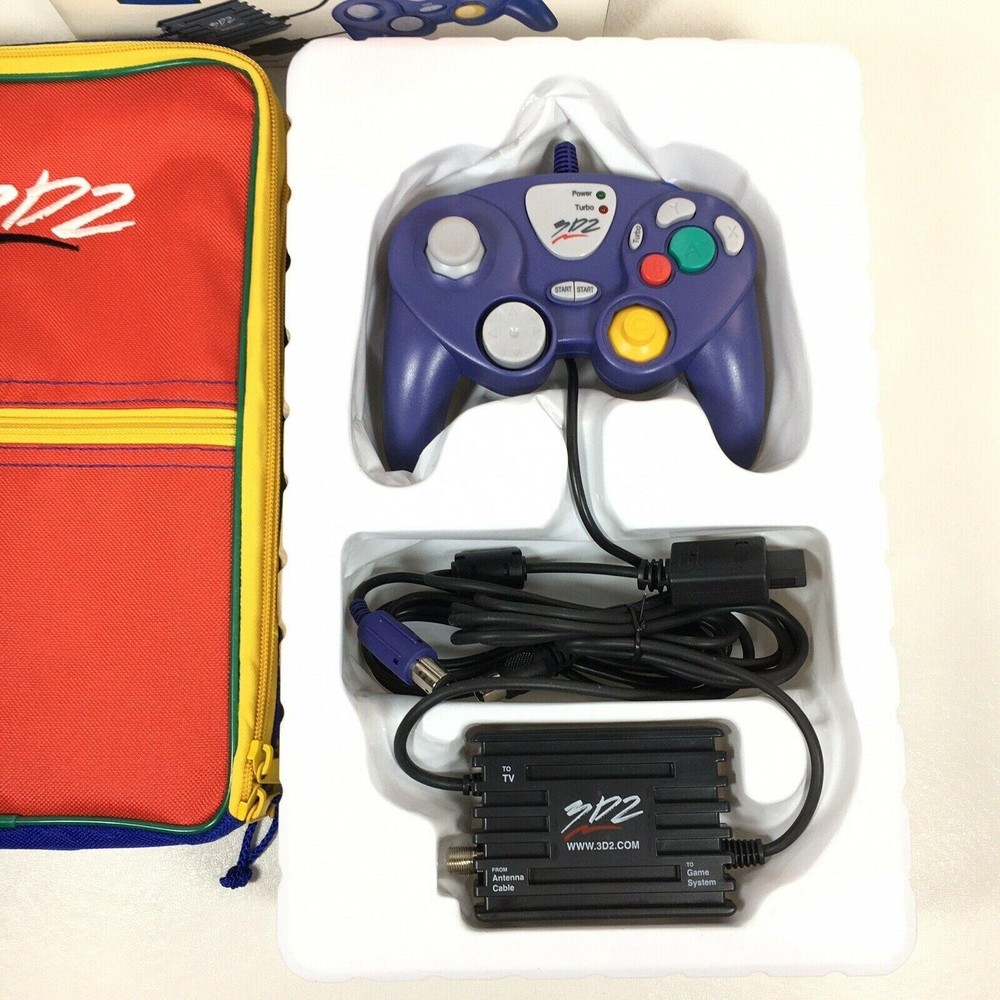 3D2 Nintendo GameCube Accessory Pak Console Carrying Case Controller & RF Switch
