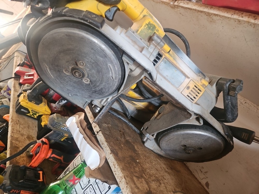 Dewalt Bandsaw