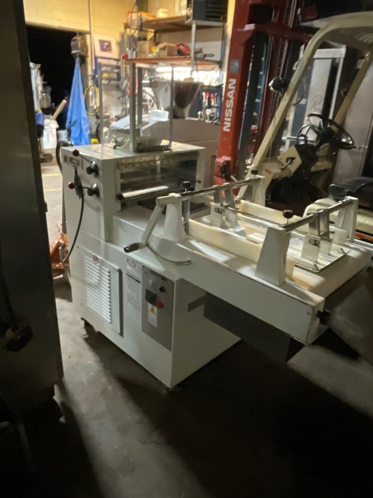 Esmach FE/4CS Long Loaf Dough Moulder
