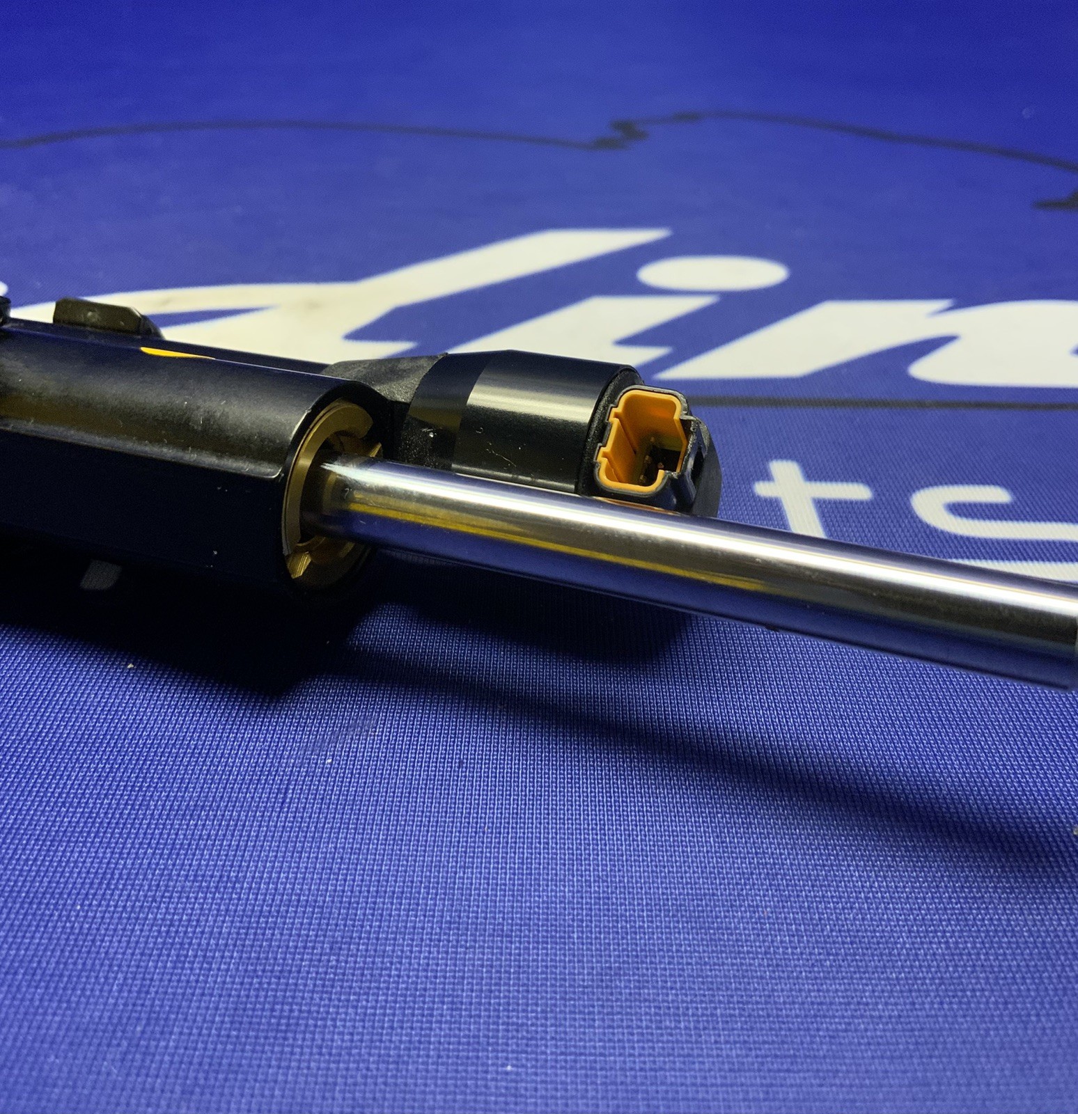 Kawasaki Steering Damper ZX-10R/RR 2016-2025 OEM 44071-1498